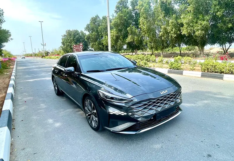 2023 Kia K8 