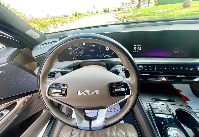 2023 Kia K8 