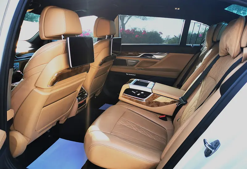 2016 BMW 740Li 