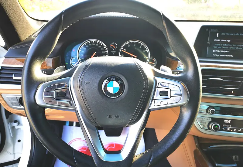 2016 BMW 740Li 