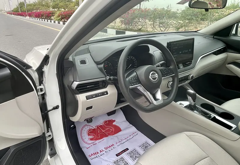 2022 Nissan Altima SE