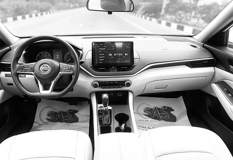 2022 Nissan Altima SE