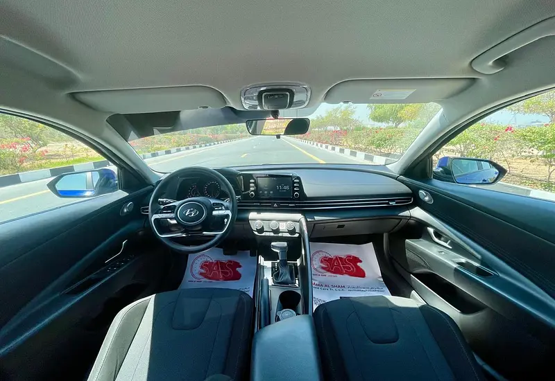 2022 Hyundai Elantra Comfort